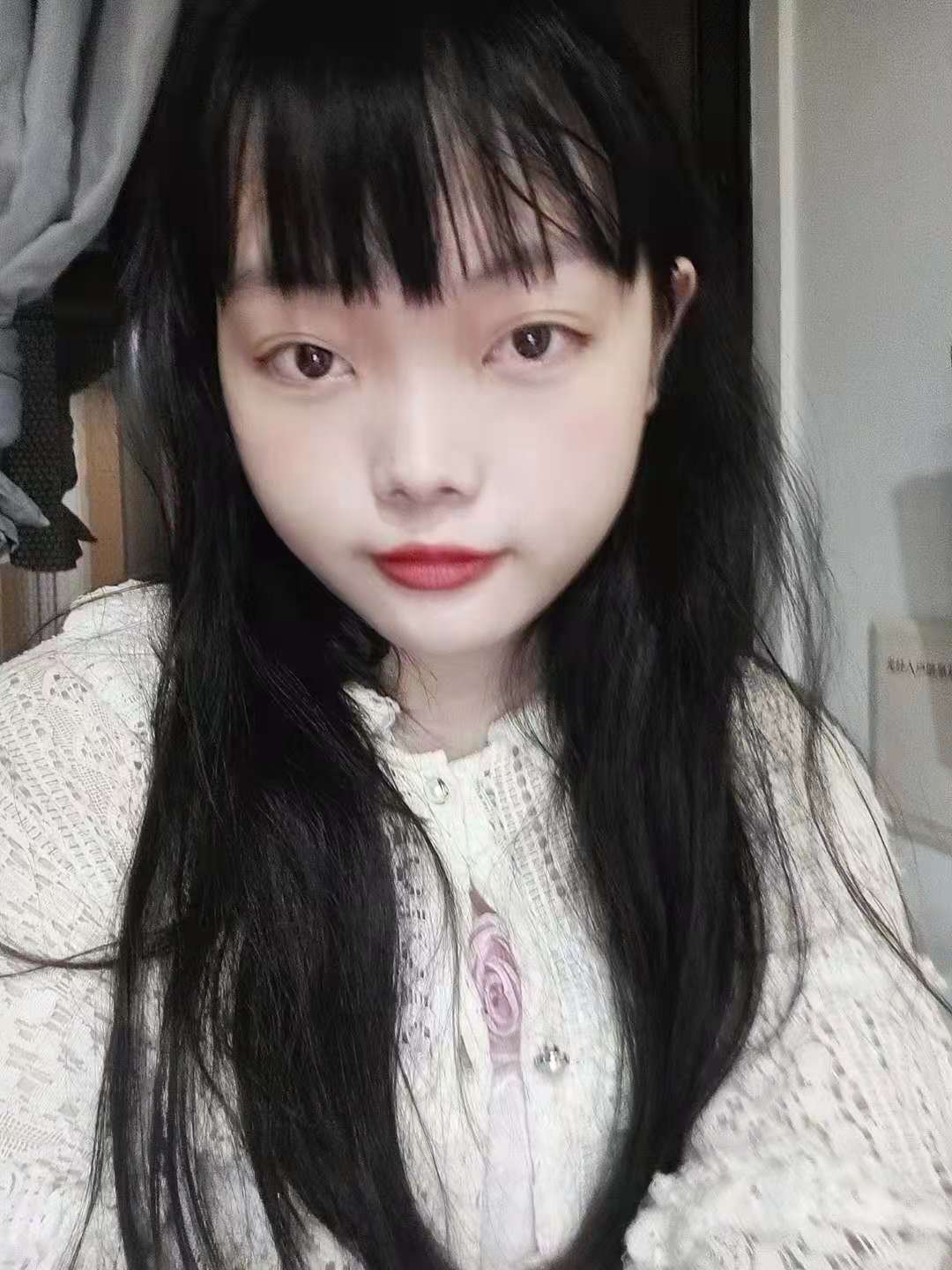 清纯小嫩妹婴儿肥下面也肥